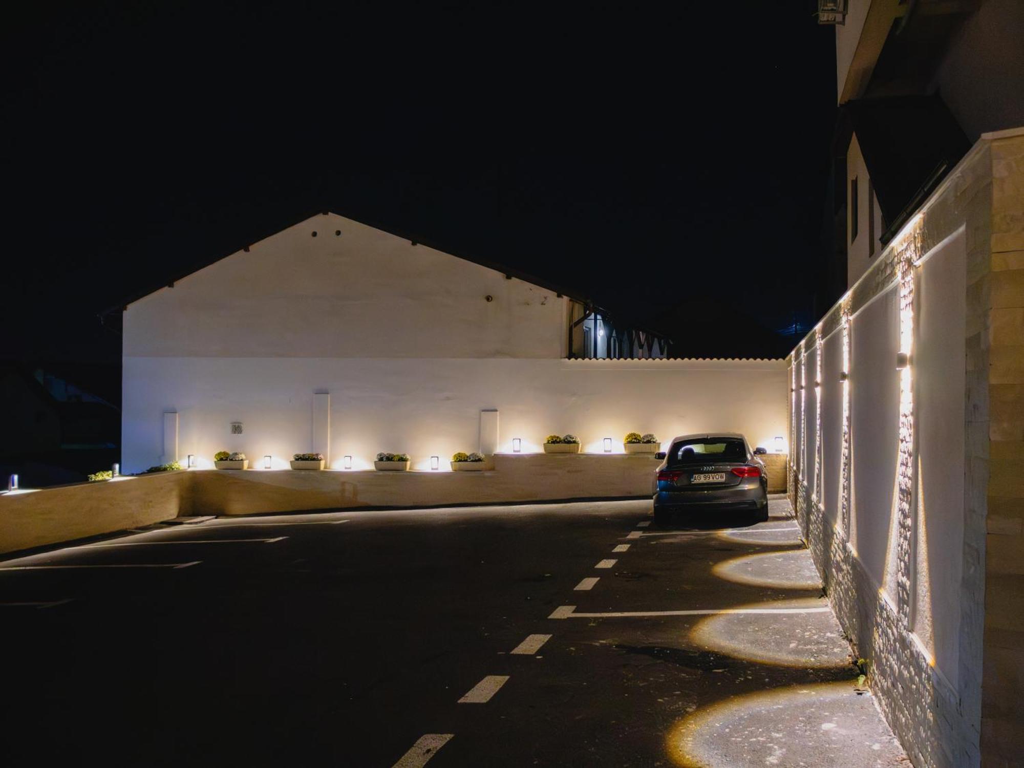 Casa Munteneasca Alessandro ปีเตช ภายนอก รูปภาพ